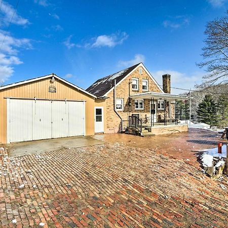 Hilltop Home With Grill, In Wayne Natl Forest 로건 외부 사진