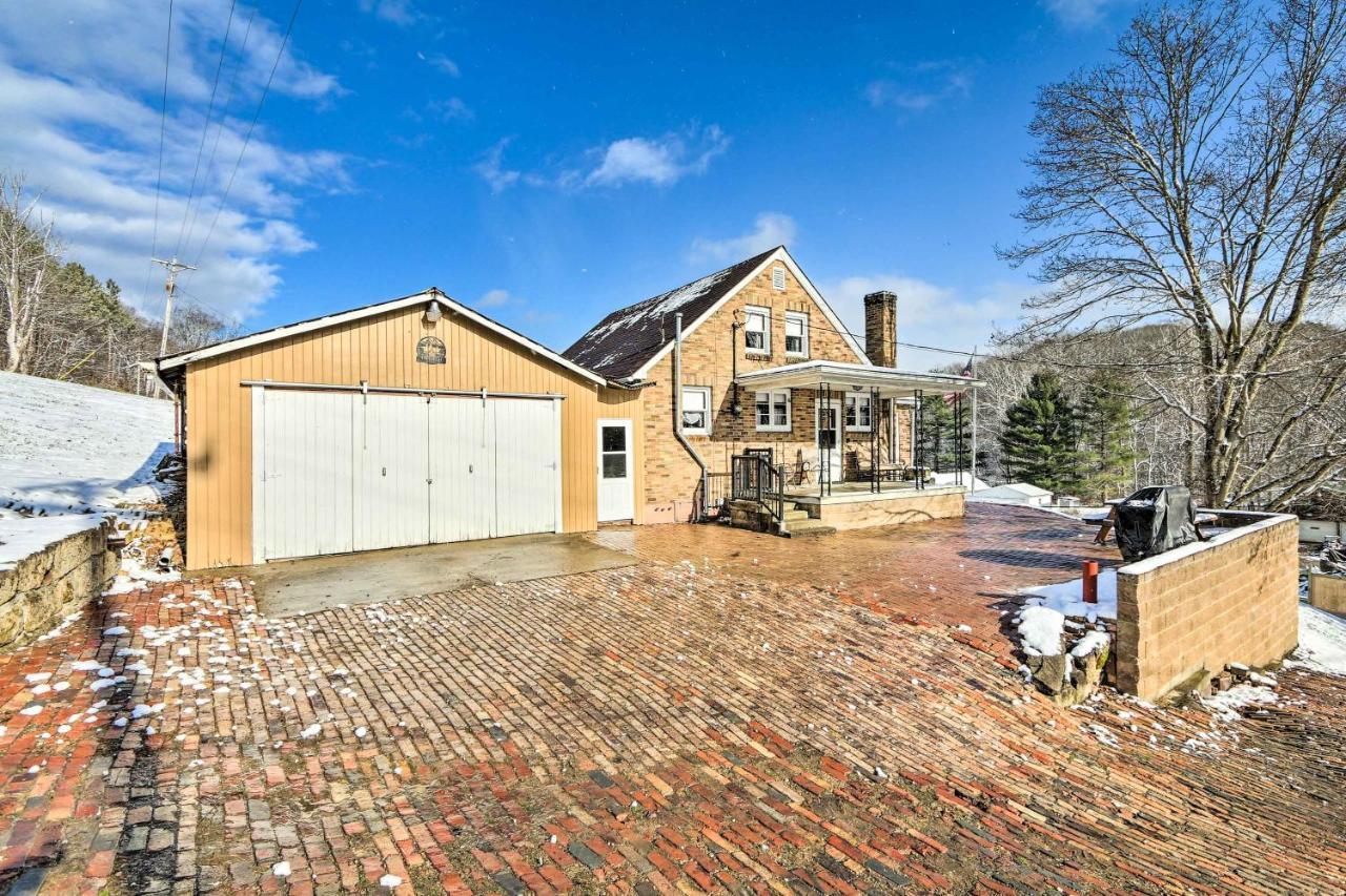 Hilltop Home With Grill, In Wayne Natl Forest 로건 외부 사진